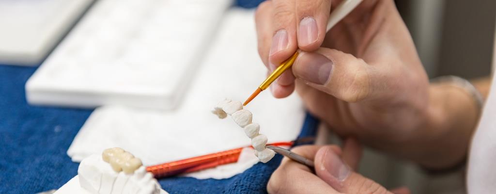 обучение на зубного техника в Москве